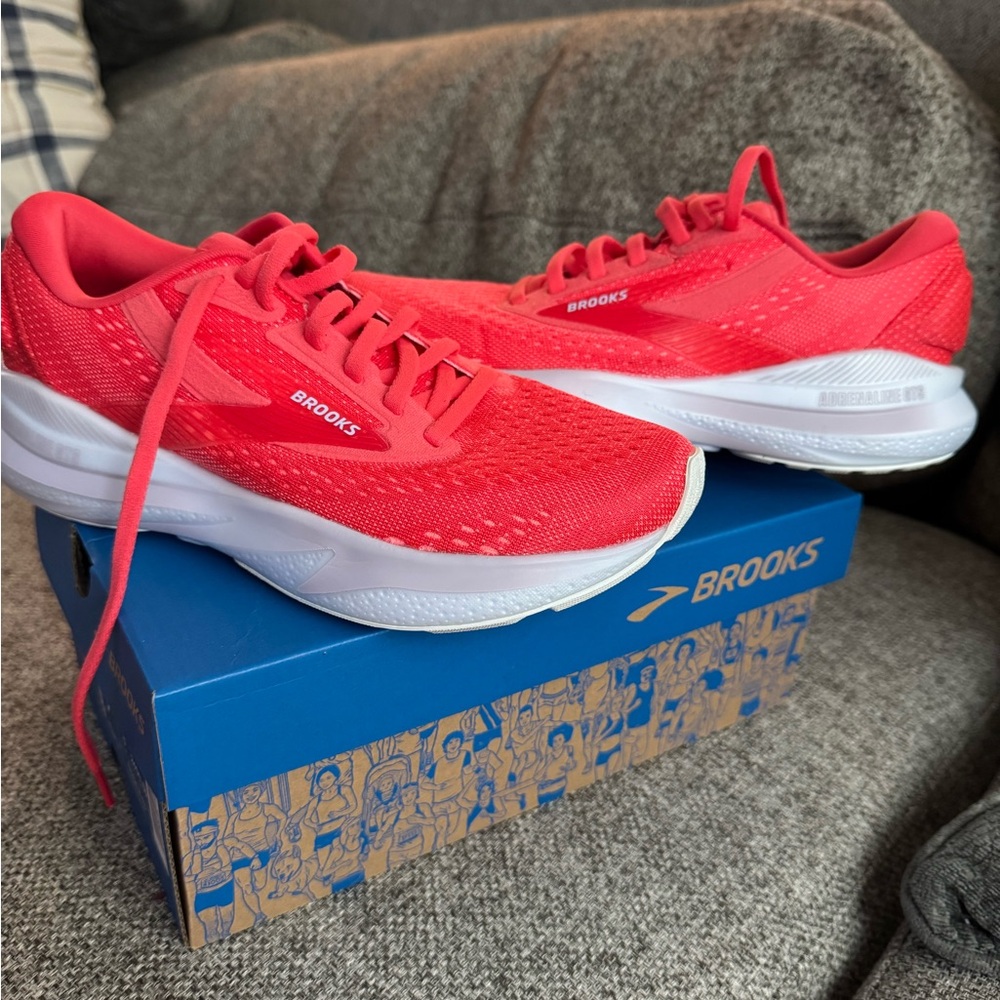 Brooks Adrenaline GTS 24